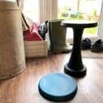 Reviewing The One Leg Stool - use for outdoors