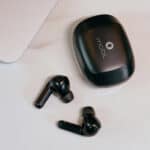 Mobi Earbuds with case