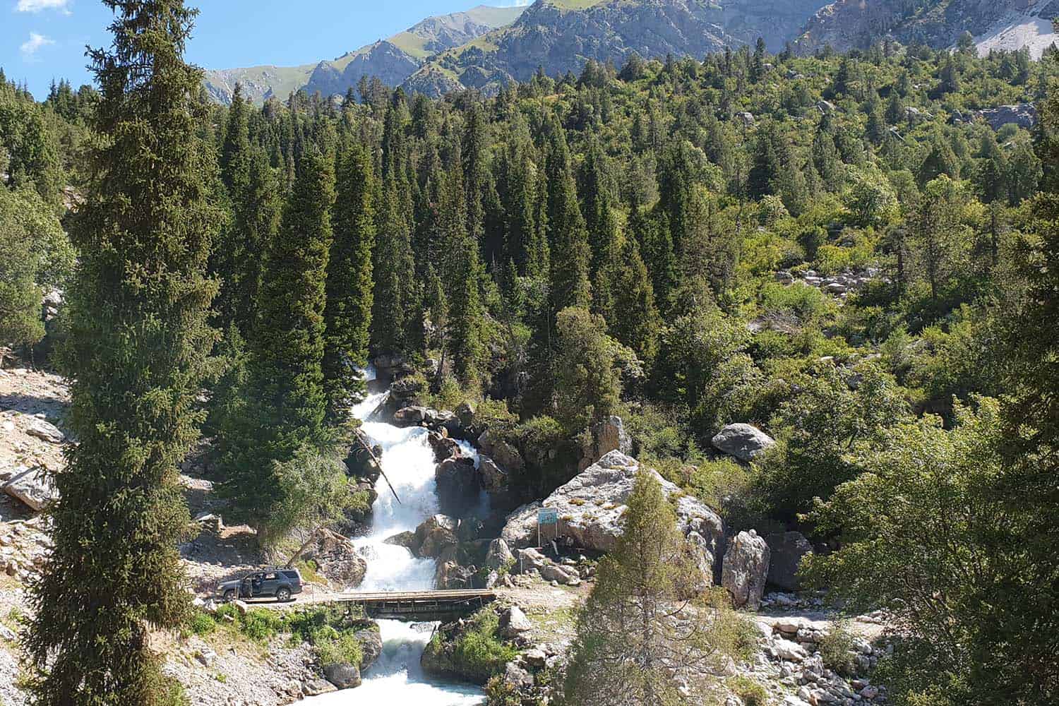 gushing_rivers_karakamysh_sarychelek_horse_trek