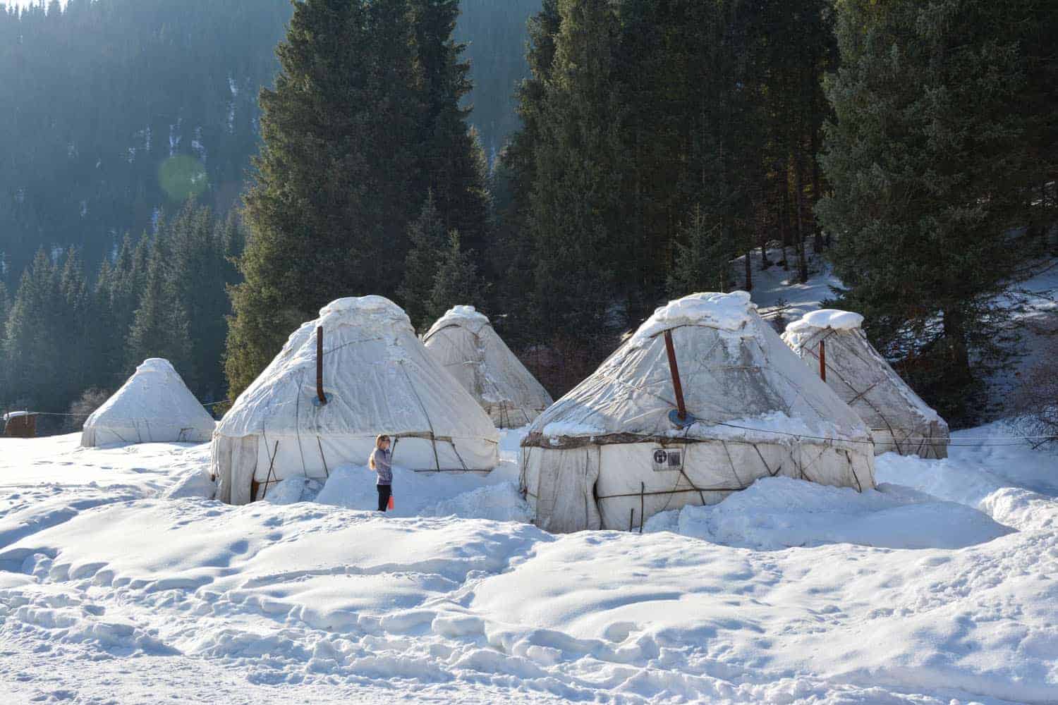 winter_travel_kyrgyzstan_yurtstay