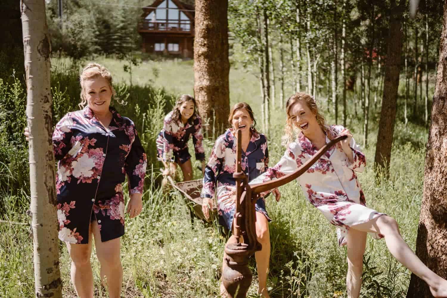 Family at Colorado AirBnB Elopement