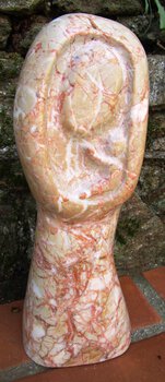 Maternité, Marbre de Trets