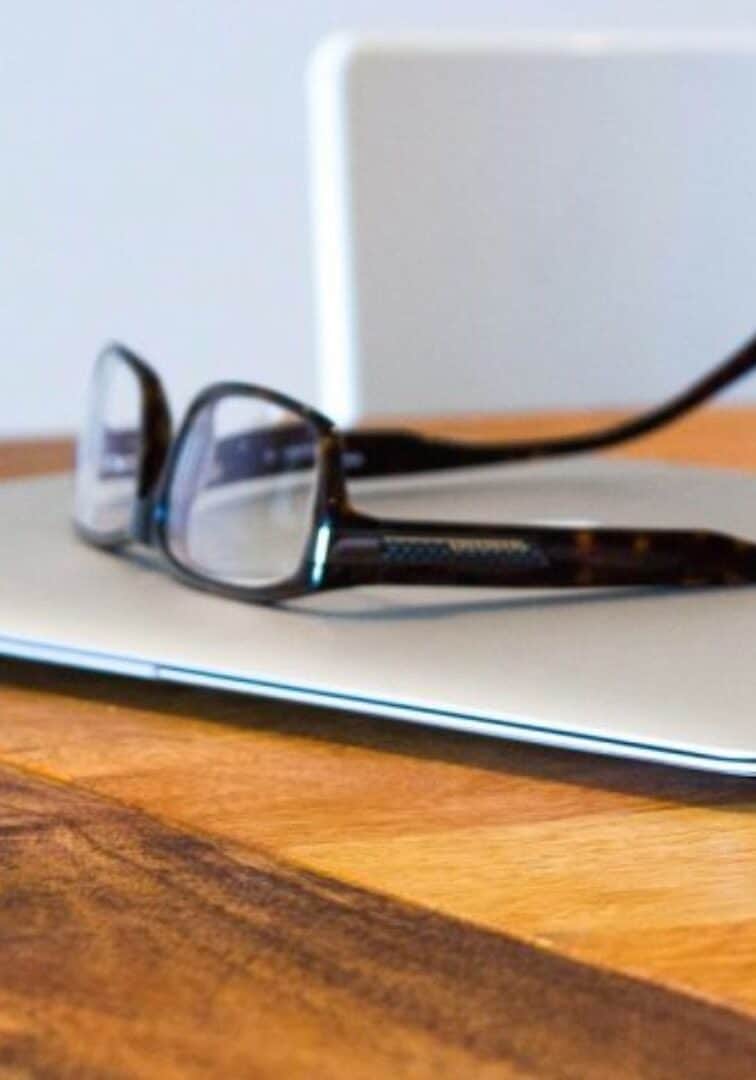 cropped-macbook-1200x480-1.jpg