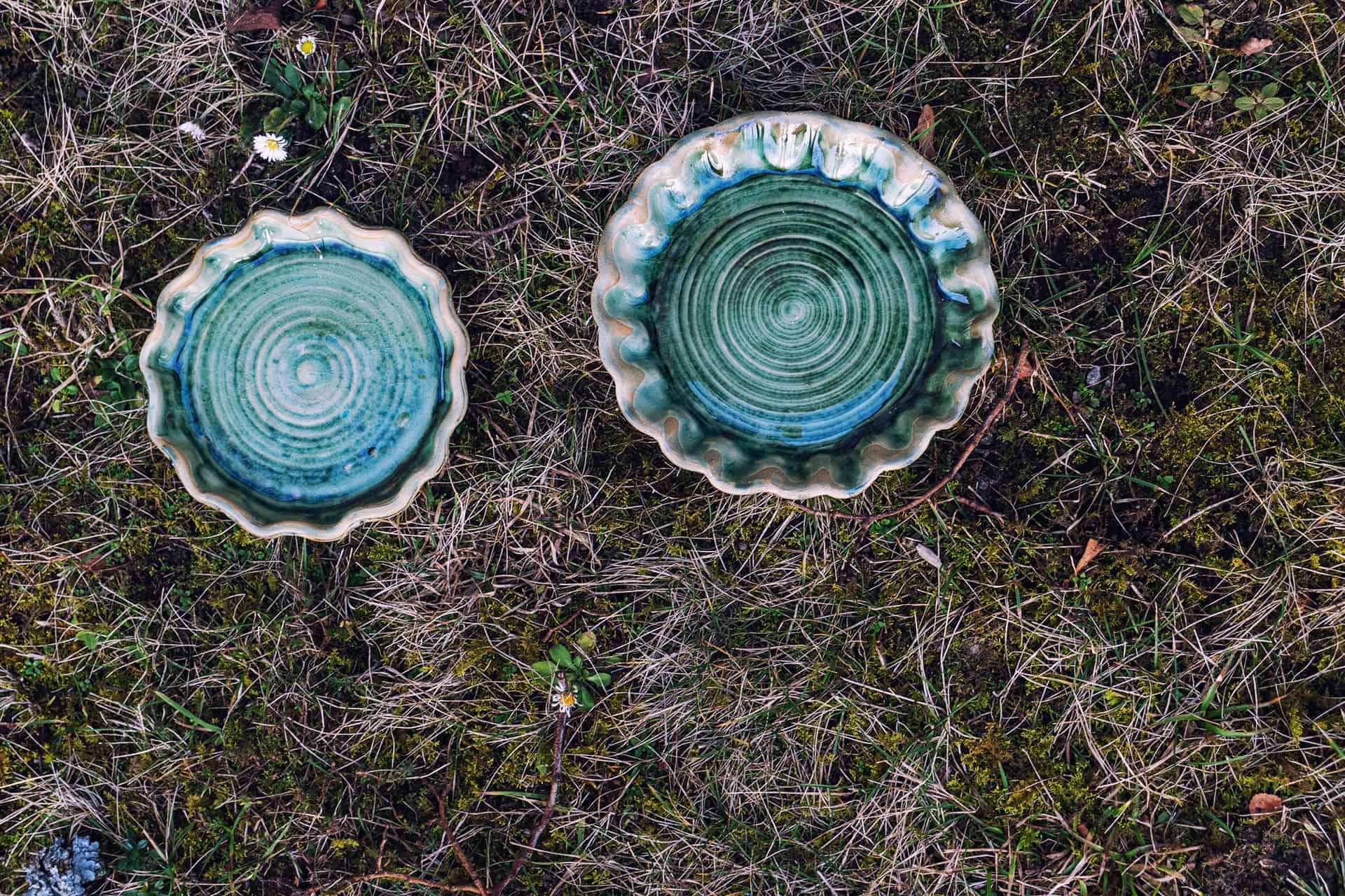 Keramické květináče s dekorem