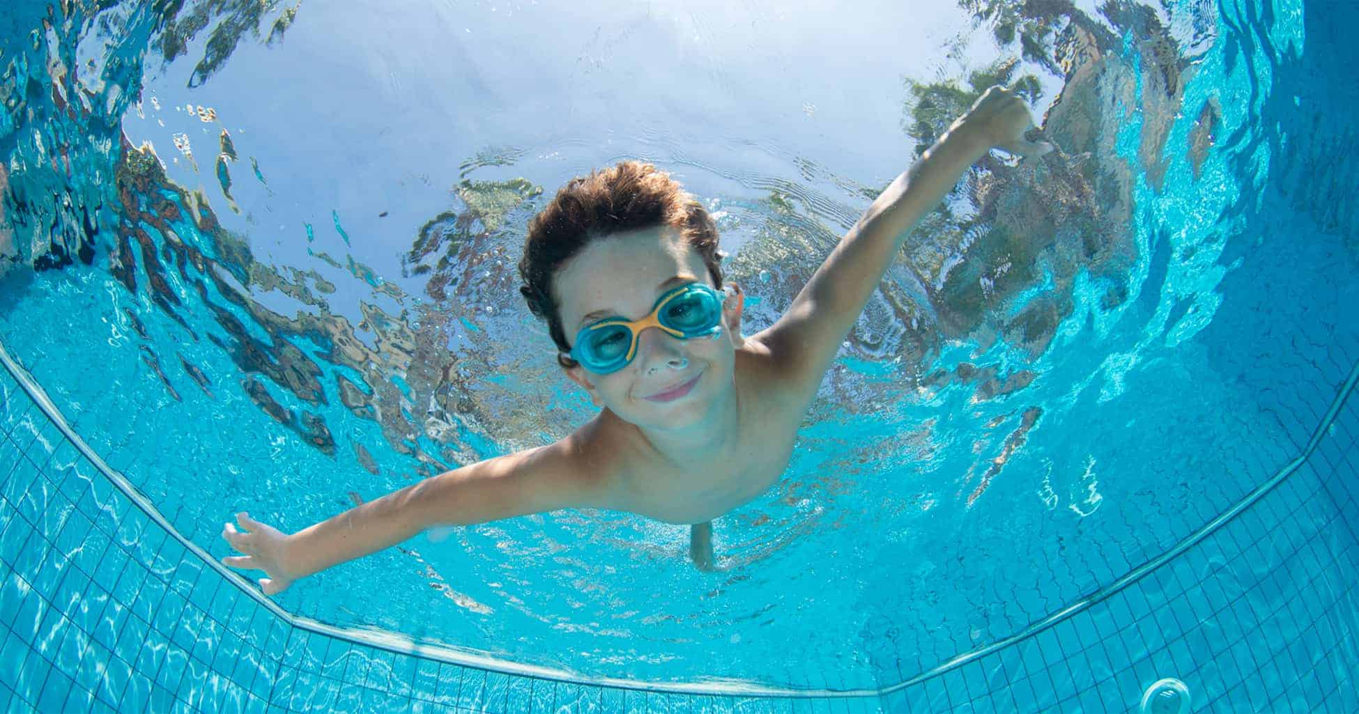 Underwater speaker for swimming clearance