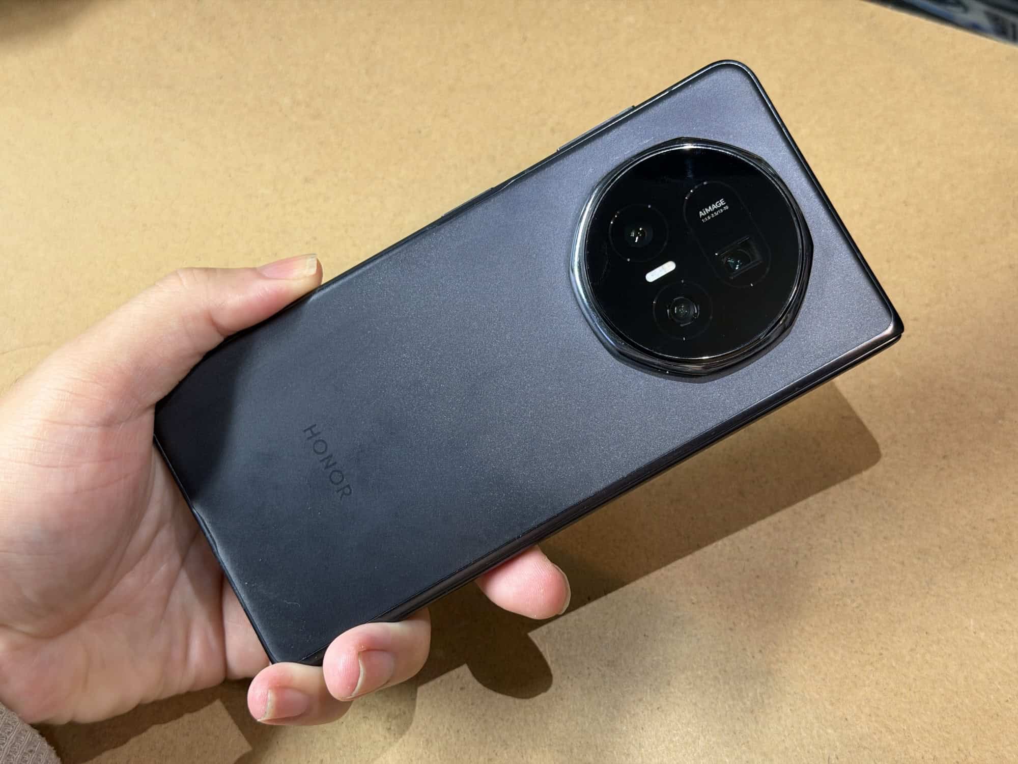 vivo X200 Pro mini レビュー「 iPhoneキラー」はカメラと電池持ち重視