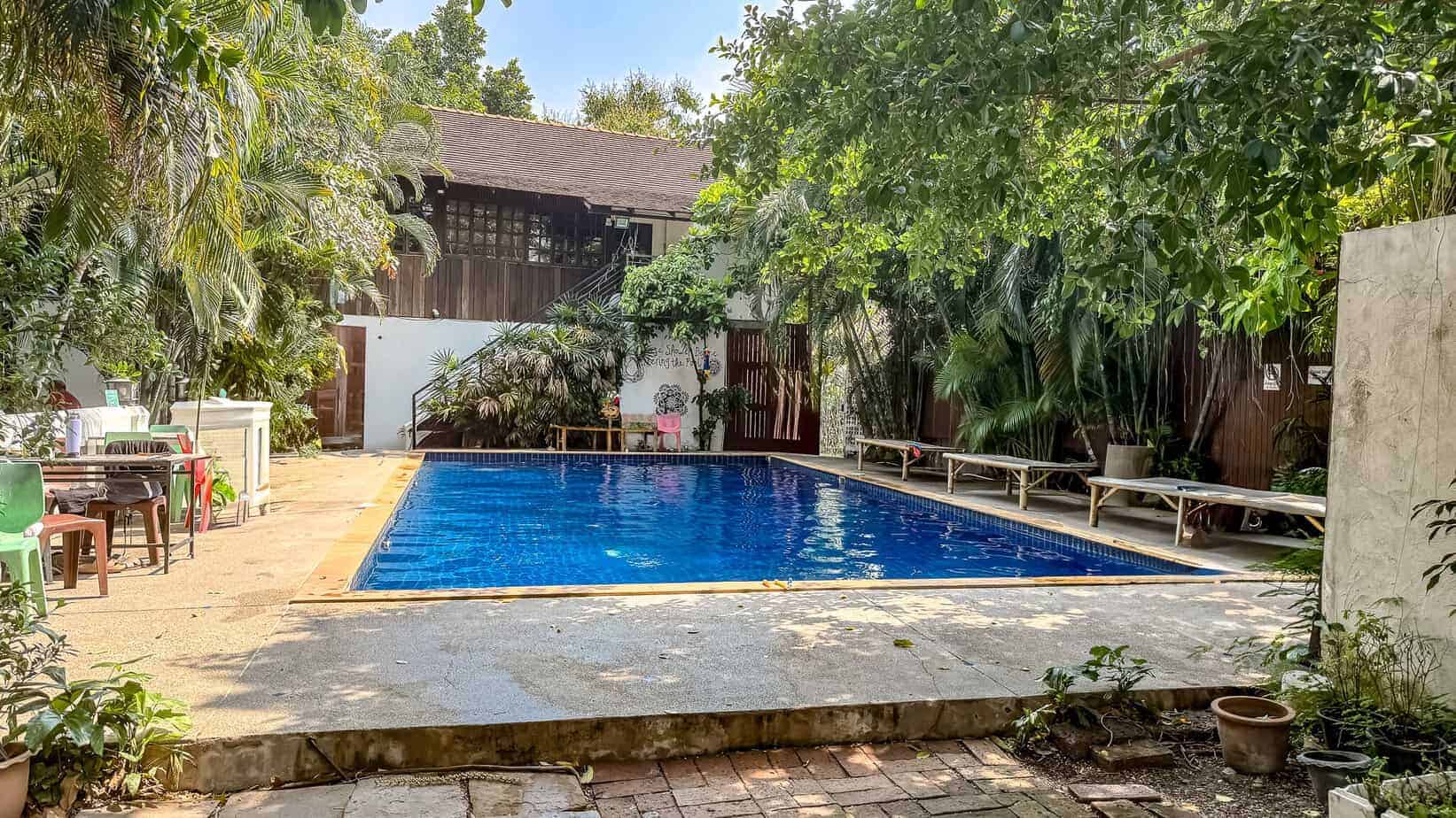 5+ coole Locations mit Pool in Chiang Mai 5 Im Deep Green at Deejai Garden kann man den Pool nutzen, wenn für mindestens 100 Baht konsumiert