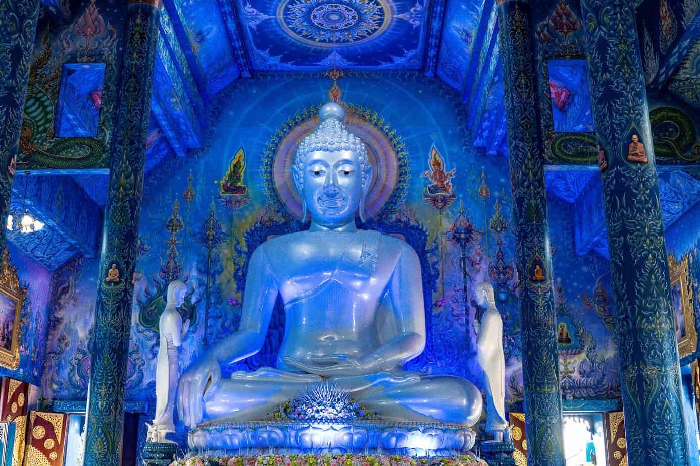 Chiang Rai: White Temple, Geheimtipps & Highlights im Norden Thailands 8 Chiang Rai Blue Temple