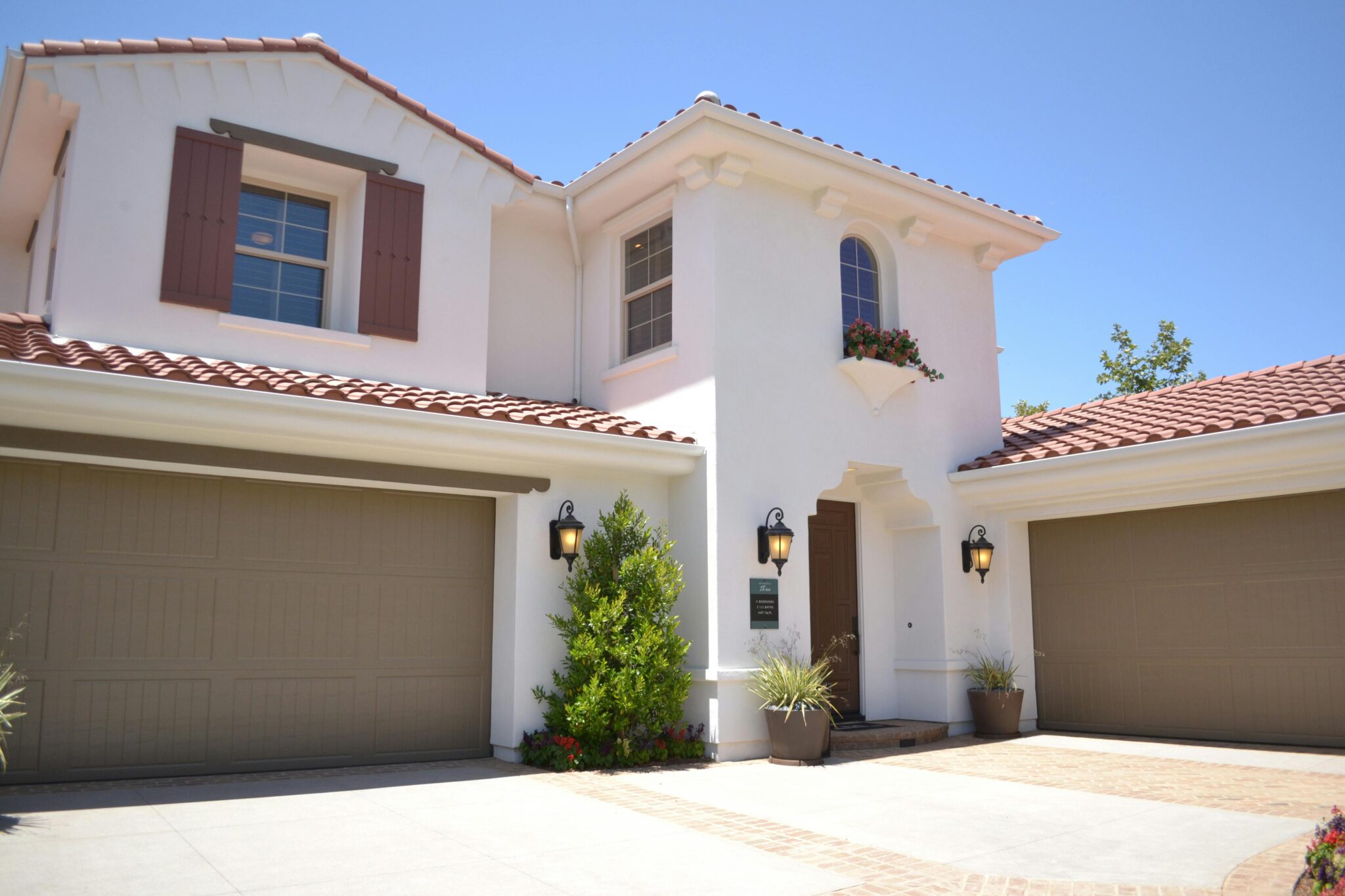 Garage-Door-Installation-Services-2048x1365 Garage Door Installation Services