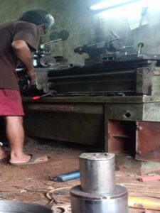 mesin bubut