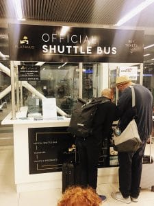 Platanus counter at the airport