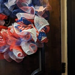 Alternative view of Patriotic Wreath