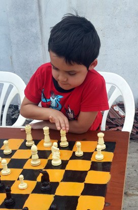 Alessio Gimenez jugando