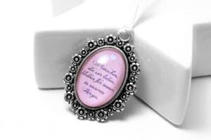 Blumiges Memorial für den Brautstrauß