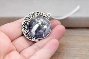 Doppelseitges Memorial mit filigranem Mond