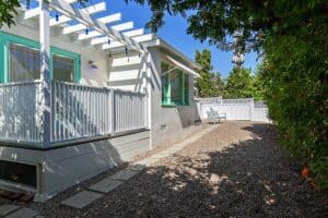 1404 Felton Street - Front Yard