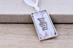 Rechteckiges Memorial mit Platz für Text und Bild