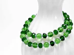 Elegante grüne Glasperlenkette