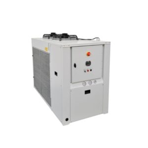 Refrigeradores Série CWE 13 a 140 kW (FRIULAIR)