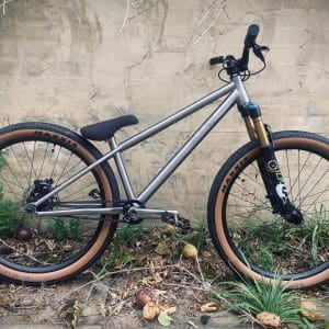 Roost Nolan dirt jump bike