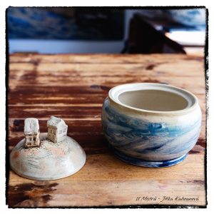 Cukřenka se dvěma domečky malá