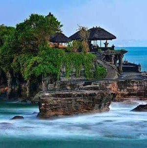 tanah-lot-temple
