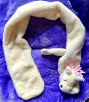 Cosy Up with the Adorable Unicorn Scarf from Wicked Uncle