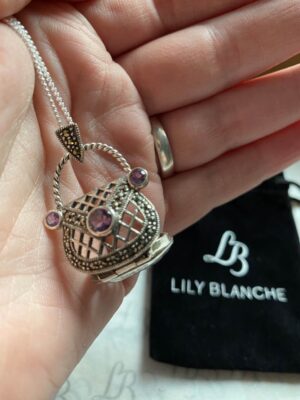 Lily 2025 blanche locket