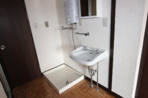 洗面化粧台、洗濯機置き場