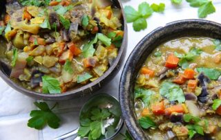 One pot vegan meal with lentils and potatoes
