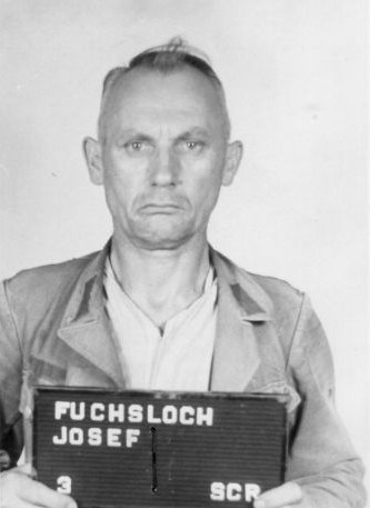 Haftbogenfoto van Josef Fuchsloch, SS-Oberscharführer en plaatsvervangend Lagerführer van buitenkamp Harzungen.