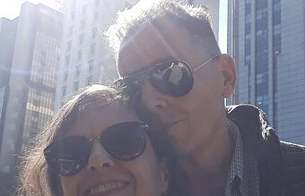 Cláudio e Mara, aos 60 anos, na Avenida Paulista: a vida depois de muitas sentenças que não se cumpriram.