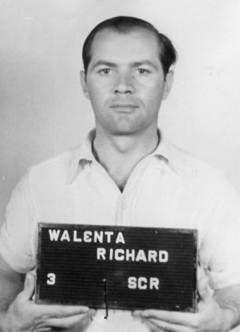 Haftbogenfoto van Richard Walenta, gevangene nummer 6850 in Buchenwald en later Lagerältester in Ellrich-Juliushütte.