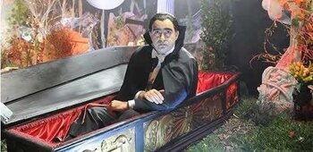 Su Sky Cinema Hits HD "Dracula secondo il conte Elio" | Digitale terrestre: Dtti.it