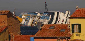 Su DMAX: "Costa Concordia: un anno dopo" immagini e interviste inedite a un anno di distanza dal tragico evento | Digitale terrestre: Dtti.it