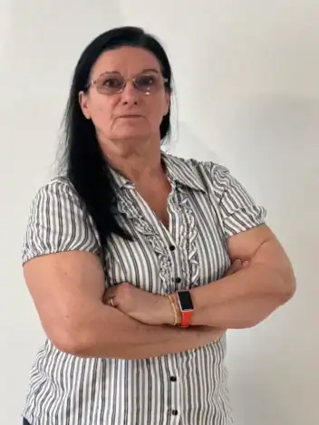 Bügelservice Bügelwolf Schefin Frau Kata Farkas