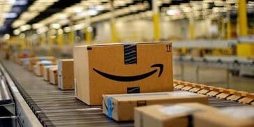 Amazon va licencier 18 000 employés