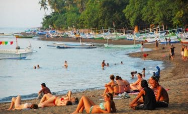 lovina beach