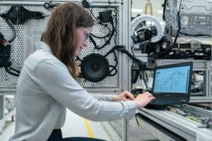Maintenance person using eWorkOrders CMMS to help streamline maintenance tasks