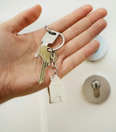 maria-ziegler-jJnZg7vBfMs-unsplash schlüssel fur wohnung