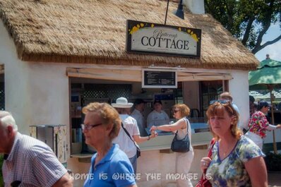 Epcot UK Pavilion Buttercup Cottage