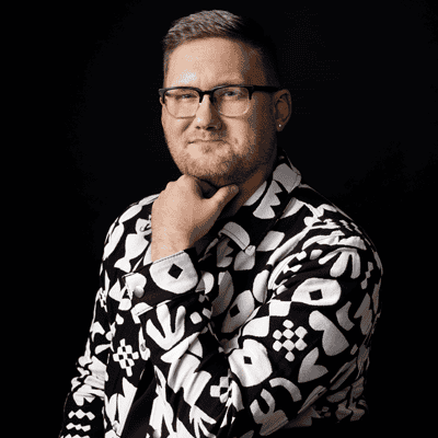 533px---20221103_John_Keatley_Matthias_Roberts_2850_3620JKY_B_sRGB 533px---20221103_John_Keatley_Matthias_Roberts_2850_3620JKY_B_sRGB