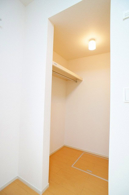 ｳｫｰｸｲﾝｸﾛｰｾﾞｯﾄ