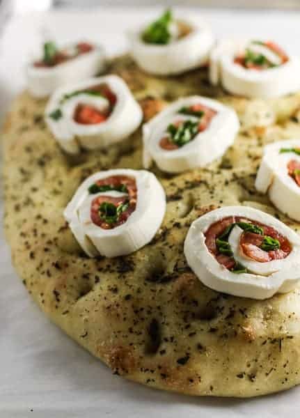 Focaccia caprese1