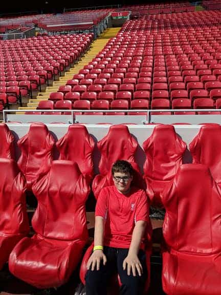 liverpool fc dugout