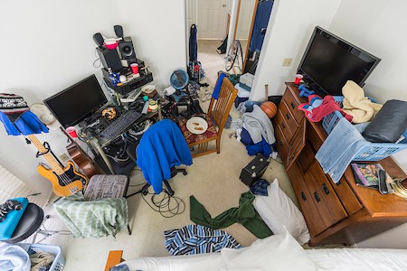 Organize a Teen's Bedroom: How to Declutter