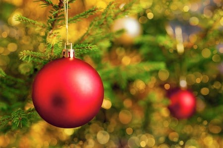 Organized Christmas: simplify the holidays to reduce stress and enjoy them more.