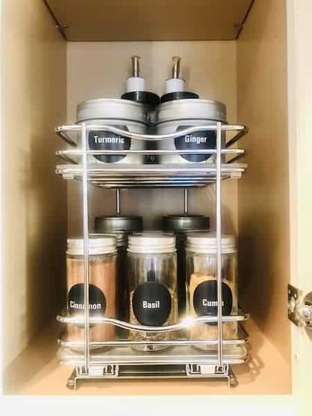 Spice Storage - Spice Jars and Slide-Out Rack