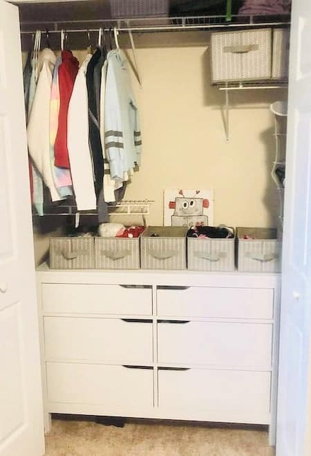 The girls simple bedroom DIY closet organizer –