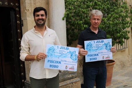 Lora del Río - LoradelRio.NeT - La Piscina Pública de Lora del Río abrirá el 1 de julio con el 75% del aforo permitido y con medidas de higiene y sanidad especiales por el COVID19 El concejal-delegado de Deporte, José Manuel Arancón García, y el técnico municipal de Deportes, Manuel Márquez Agenjo